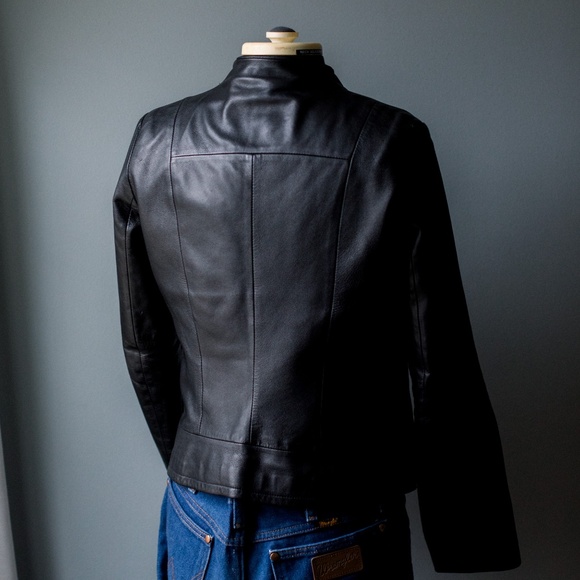 Black Leather Cropped Moto Jacket - Women's Size Small - Kenneth Cole Reaction - Picture 9 of 11